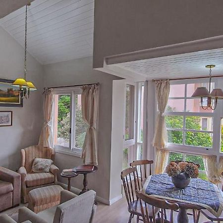 Duplex Floresta Negra - Sua Base Perfeita Em Gramado! Otima Localizacao Lagonegro 500M - 02 Quartos E 02 Banheiros Para Familia Em Condominio Fechad0, Cozinha Completa Com Garagem E Portaria 24H Extérieur photo