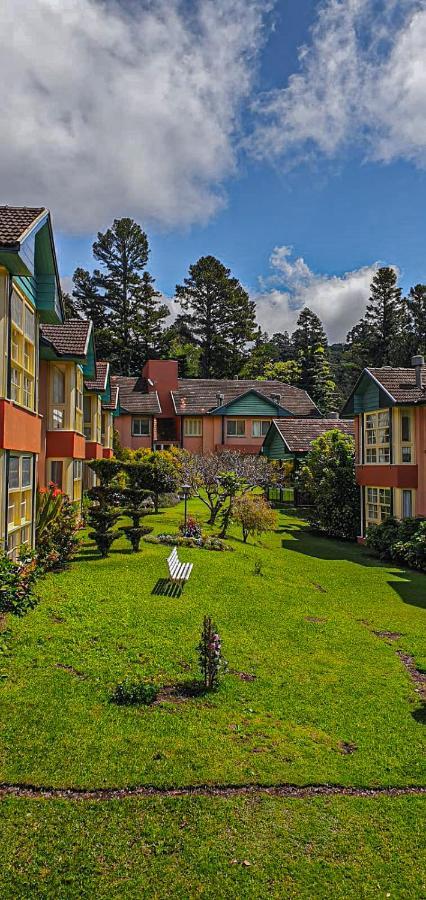 Duplex Floresta Negra - Sua Base Perfeita Em Gramado! Otima Localizacao Lagonegro 500M - 02 Quartos E 02 Banheiros Para Familia Em Condominio Fechad0, Cozinha Completa Com Garagem E Portaria 24H Extérieur photo